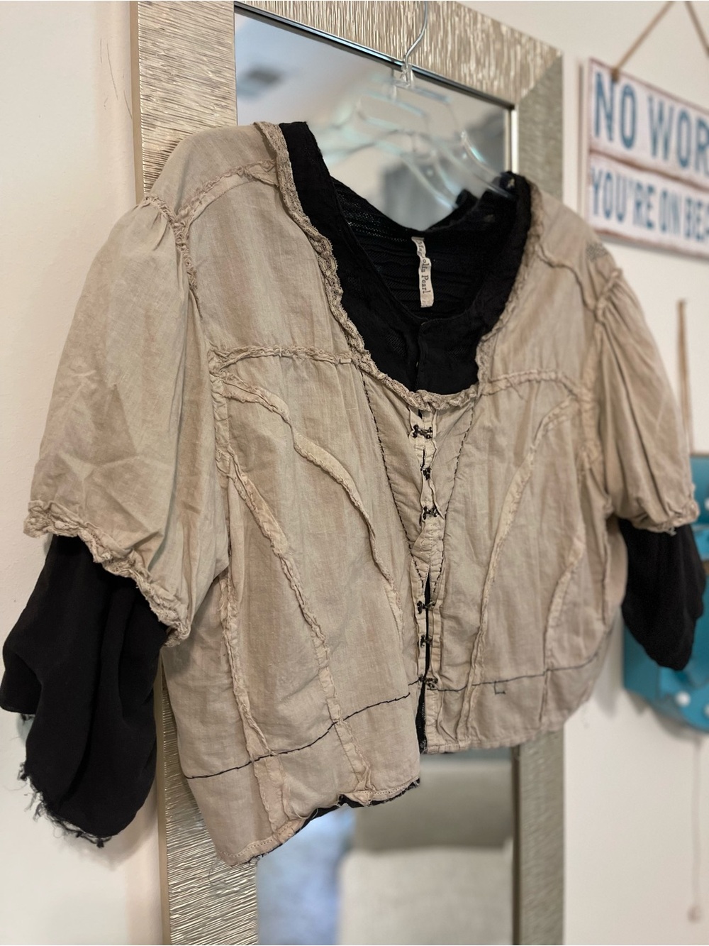 Magnolia Pearl Taupe Layered Puff-Sleeve Tunic with Black Underlayer - Picture 3 of 5